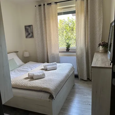 Pod Gorami 别尔斯克-比亚拉